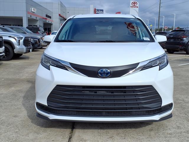 used 2021 Toyota Sienna car, priced at $33,951