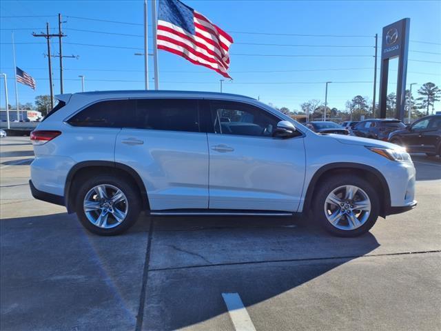 used 2017 Toyota Highlander car, priced at $26,577