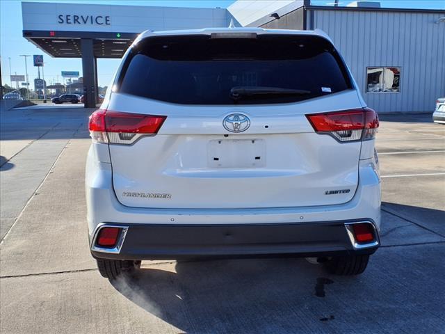 used 2017 Toyota Highlander car, priced at $26,577