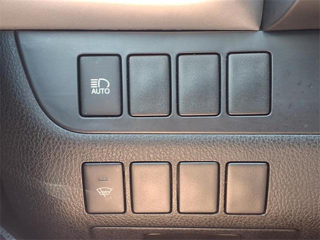 used 2018 Toyota Highlander car, priced at $23,298