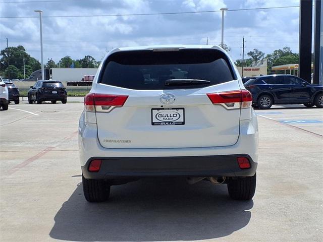 used 2018 Toyota Highlander car, priced at $23,298