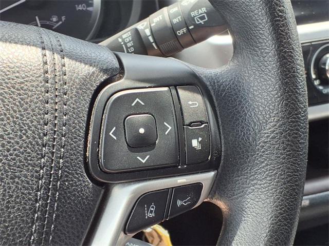 used 2018 Toyota Highlander car, priced at $23,298