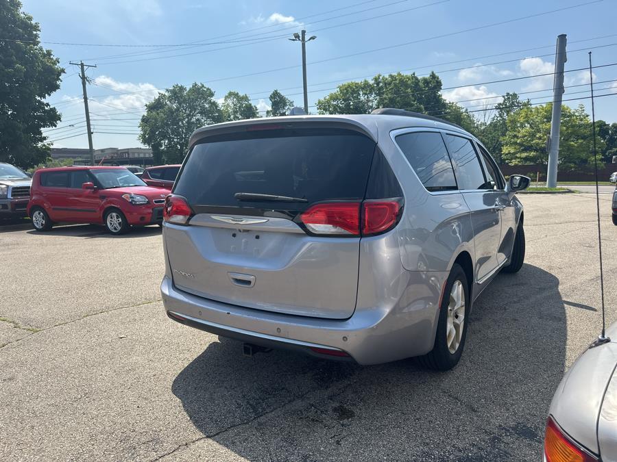 used 2017 Chrysler Pacifica car, priced at $9,995