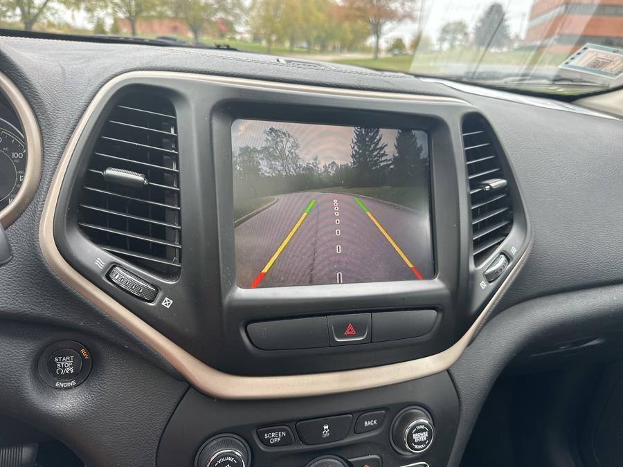 used 2015 Jeep Cherokee car, priced at $9,995