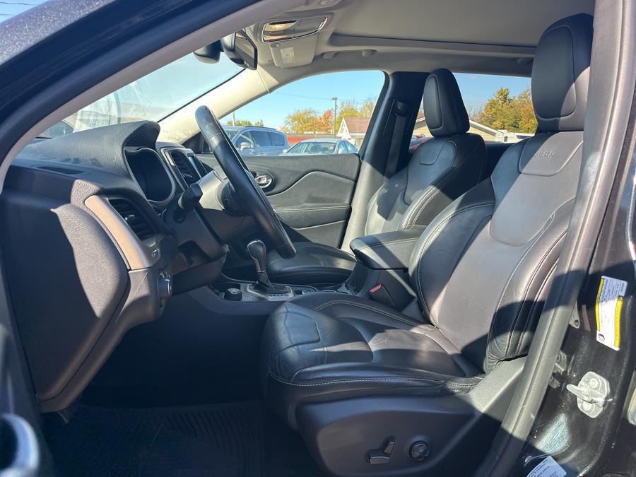 used 2015 Jeep Cherokee car, priced at $9,995