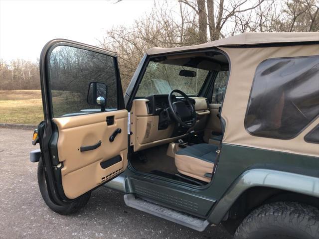 used 2002 Jeep Wrangler car, priced at $8,995