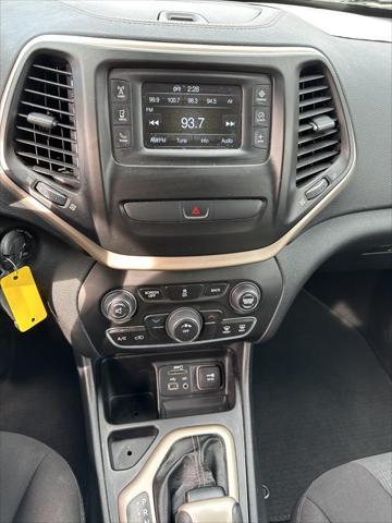 used 2016 Jeep Cherokee car, priced at $12,995