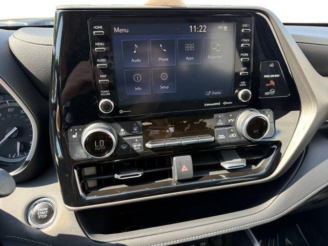 used 2020 Toyota Highlander car, priced at $27,750