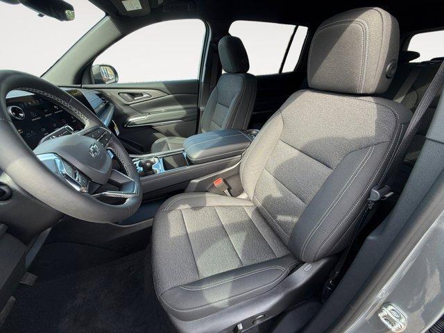 new 2026 Chevrolet Traverse car, priced at $46,205