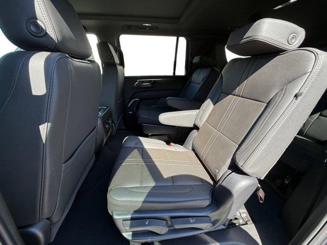 new 2025 Chevrolet Suburban car, priced at $81,760