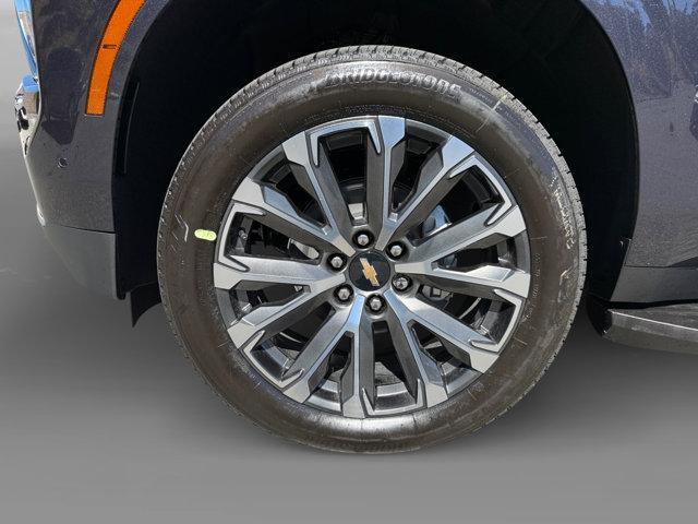 new 2025 Chevrolet Suburban car, priced at $81,760