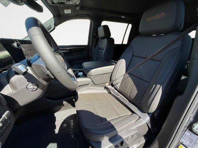 new 2025 Chevrolet Suburban car, priced at $81,760