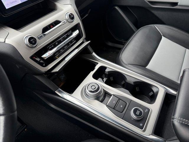 used 2022 Ford Explorer car, priced at $30,950