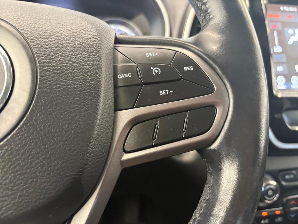 used 2020 Jeep Cherokee car, priced at $19,494