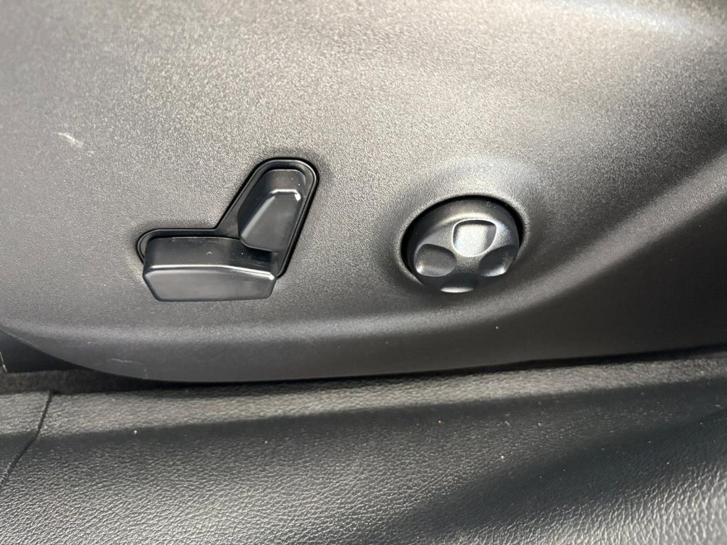 used 2020 Jeep Cherokee car, priced at $19,494