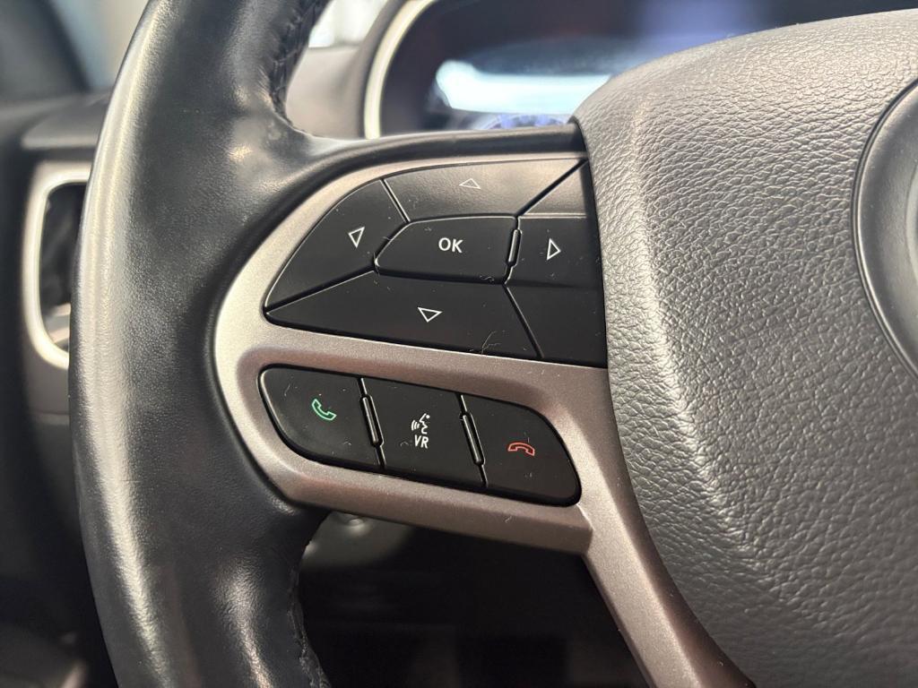 used 2020 Jeep Cherokee car, priced at $19,494