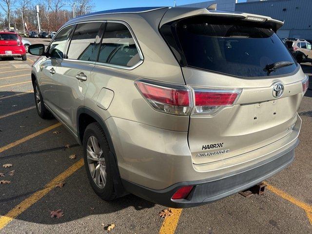 used 2015 Toyota Highlander car, priced at $16,993