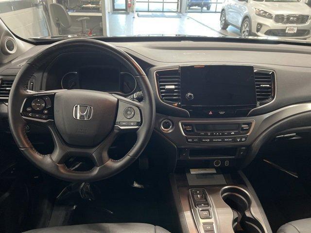 used 2022 Honda Pilot car, priced at $30,492