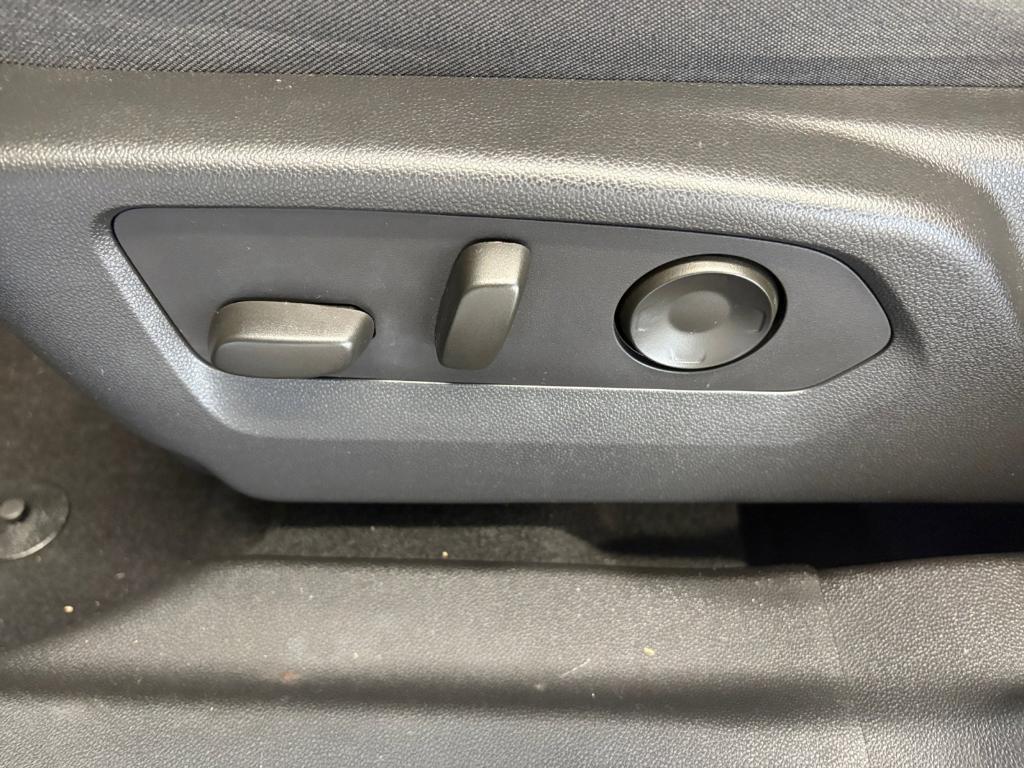 used 2021 Buick Envision car, priced at $22,913