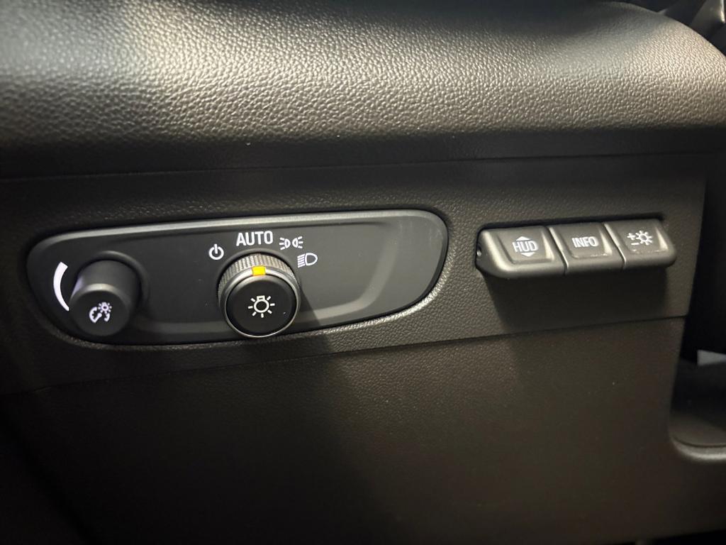 used 2021 Buick Envision car, priced at $22,913