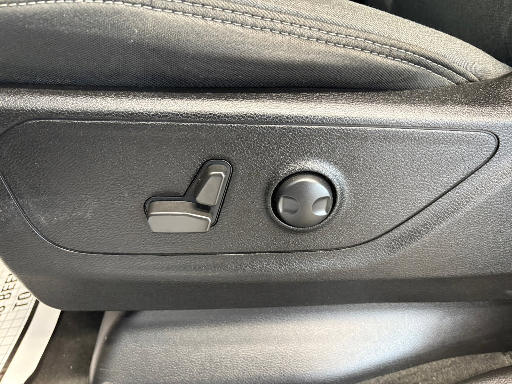 used 2022 Ram 1500 car, priced at $38,494