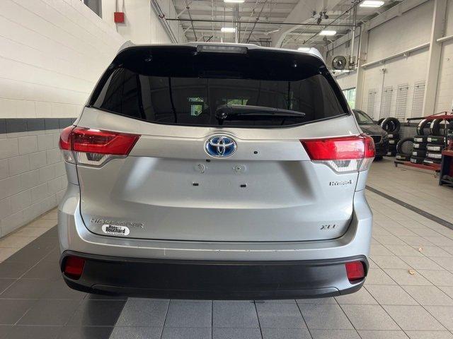 used 2019 Toyota Highlander Hybrid car, priced at $29,956