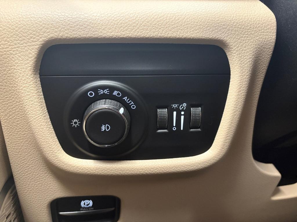 used 2022 Jeep Grand Cherokee L car, priced at $33,993