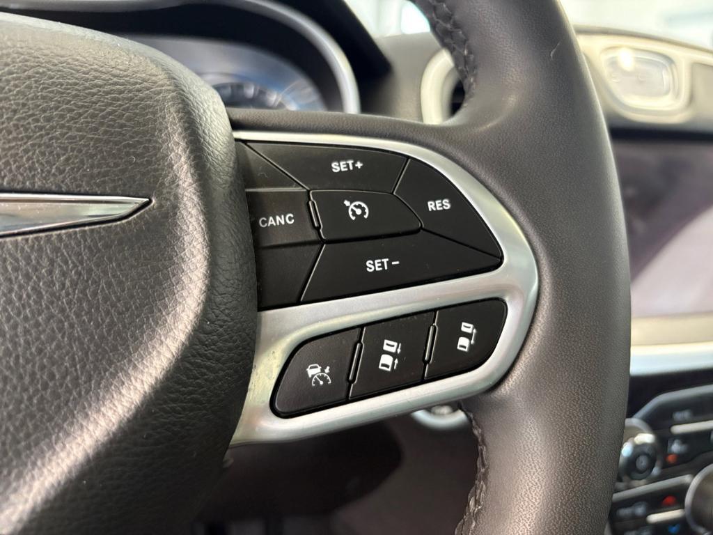 used 2022 Chrysler 300 car, priced at $24,999