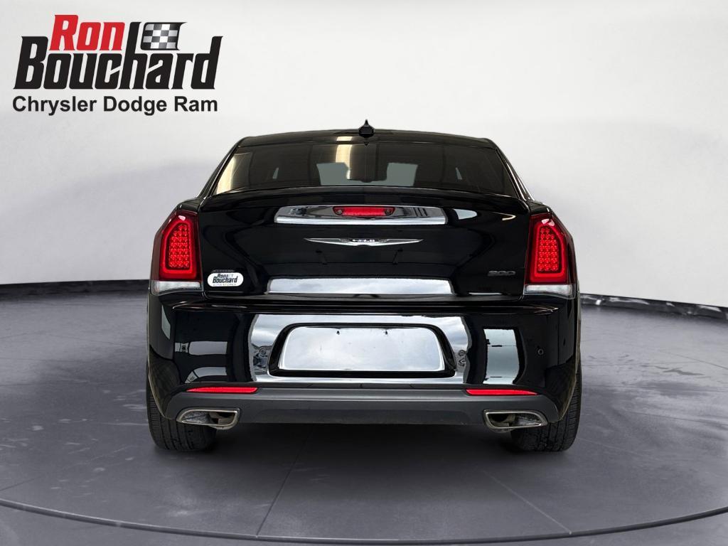 used 2022 Chrysler 300 car, priced at $24,999