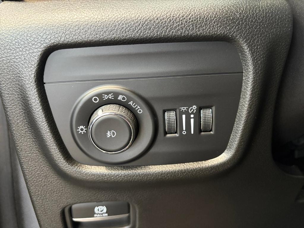 used 2023 Jeep Grand Cherokee car, priced at $26,499