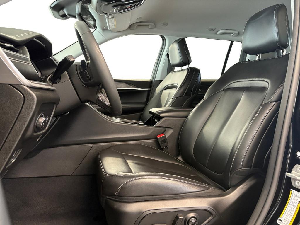 used 2023 Jeep Grand Cherokee car, priced at $26,499