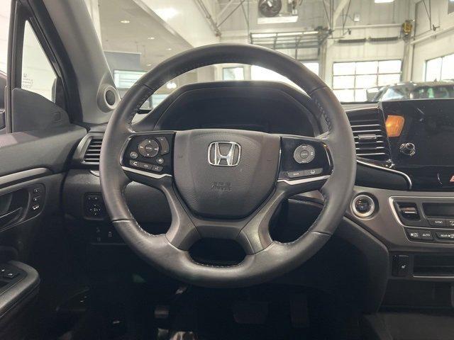 used 2022 Honda Pilot car, priced at $30,993