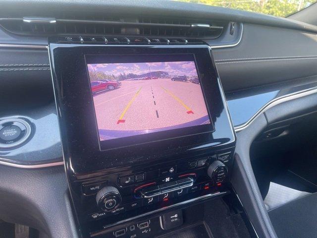 used 2022 Jeep Grand Cherokee car, priced at $34,490