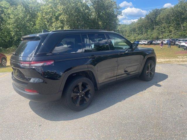 used 2022 Jeep Grand Cherokee car, priced at $34,490