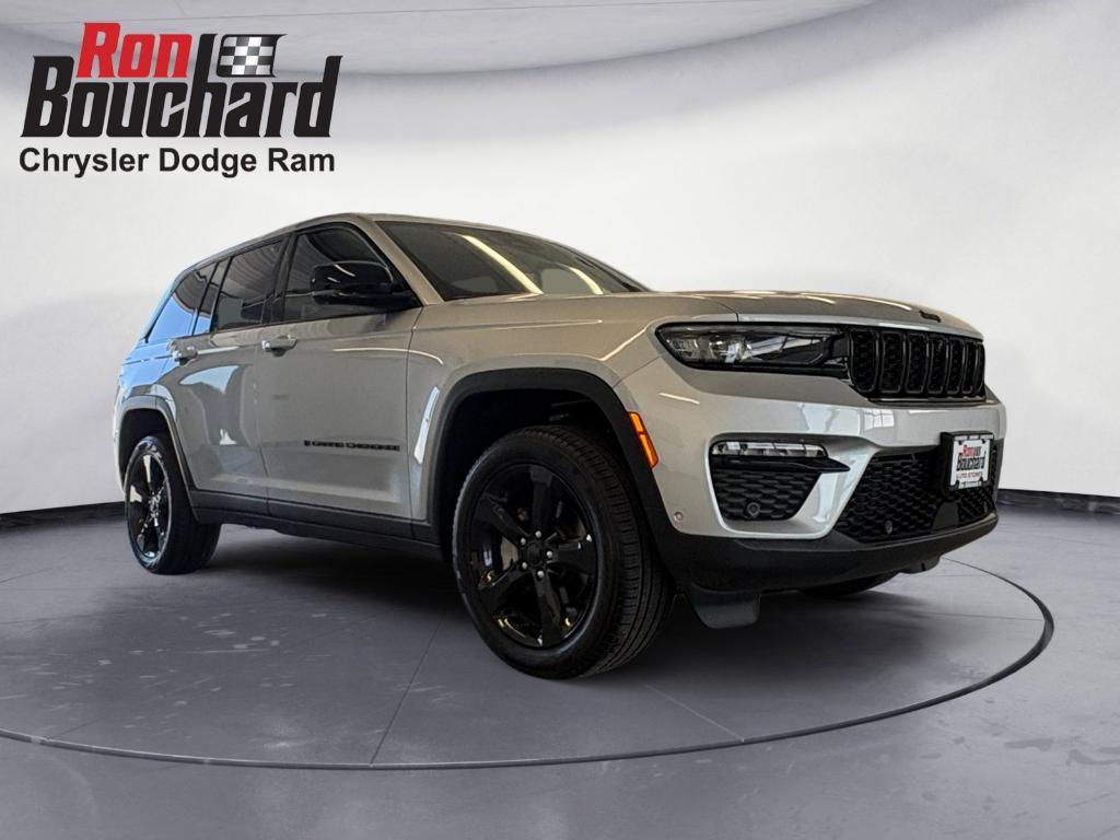 used 2024 Jeep Grand Cherokee car, priced at $39,994