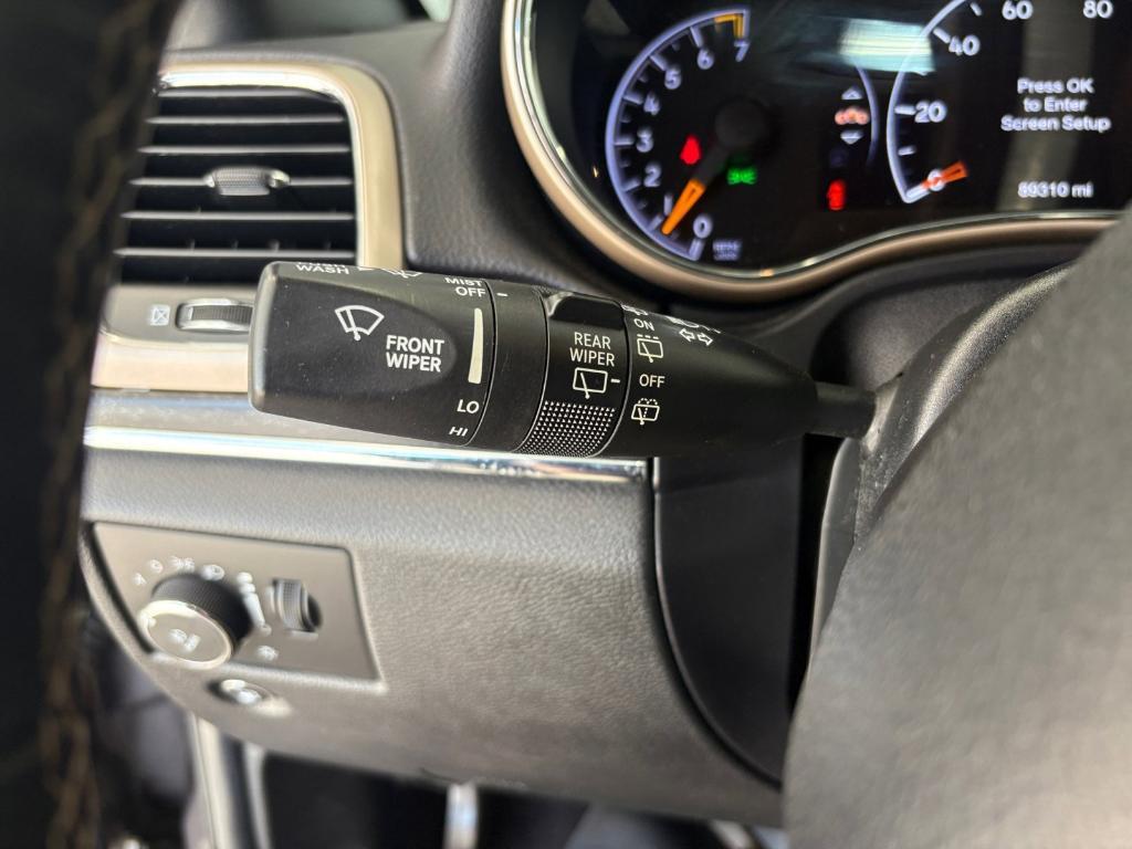 used 2017 Jeep Grand Cherokee car, priced at $16,494