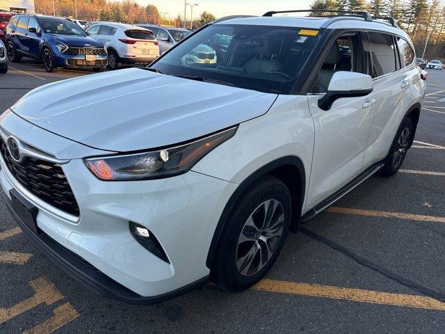 used 2021 Toyota Highlander car, priced at $29,990