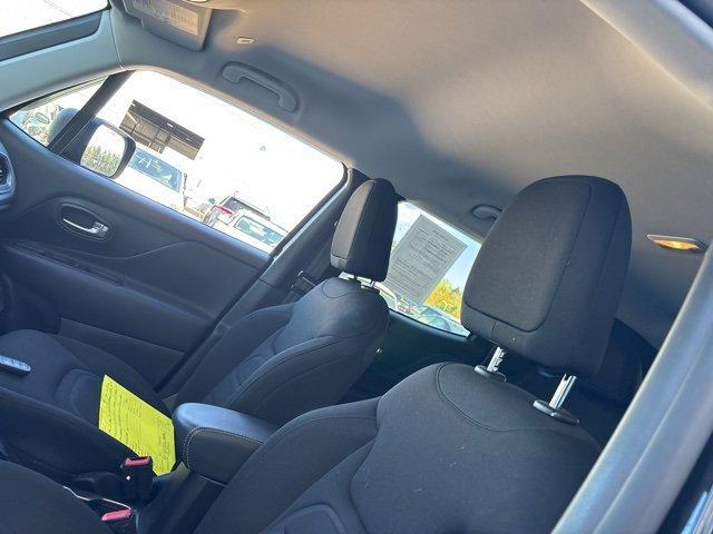 used 2022 Jeep Renegade car, priced at $23,891