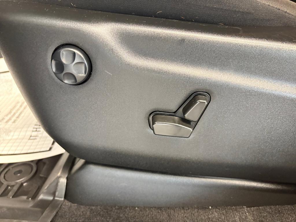 used 2021 Jeep Grand Cherokee car, priced at $25,392