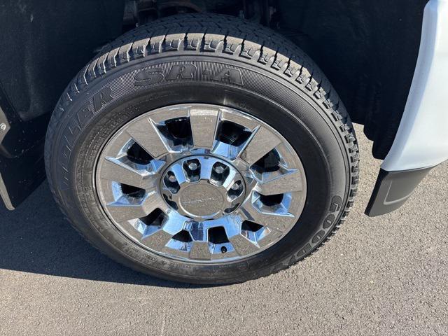 used 2017 GMC Sierra 2500 car, priced at $44,999