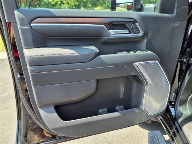new 2025 GMC Sierra 2500 car, priced at $72,390