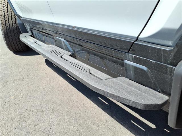 new 2025 GMC HUMMER EV SUV car, priced at $92,570