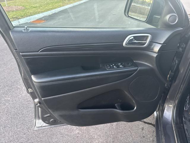 used 2021 Jeep Grand Cherokee car, priced at $25,999