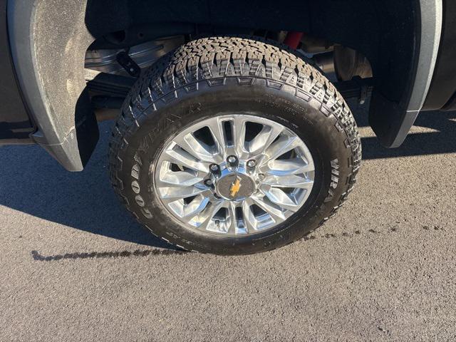 used 2022 Chevrolet Silverado 2500 car, priced at $50,999