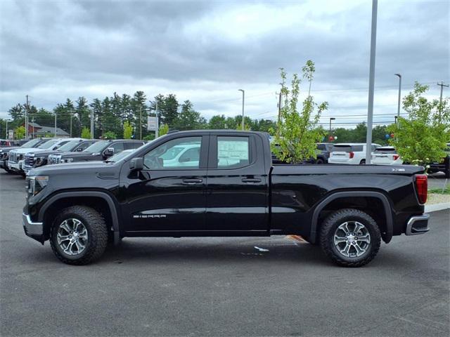 new 2025 GMC Sierra 1500 car, priced at $44,420