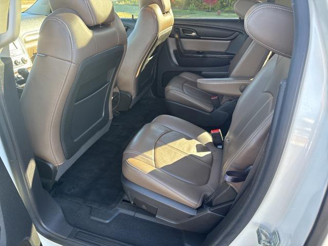 used 2015 GMC Acadia car, priced at $9,995