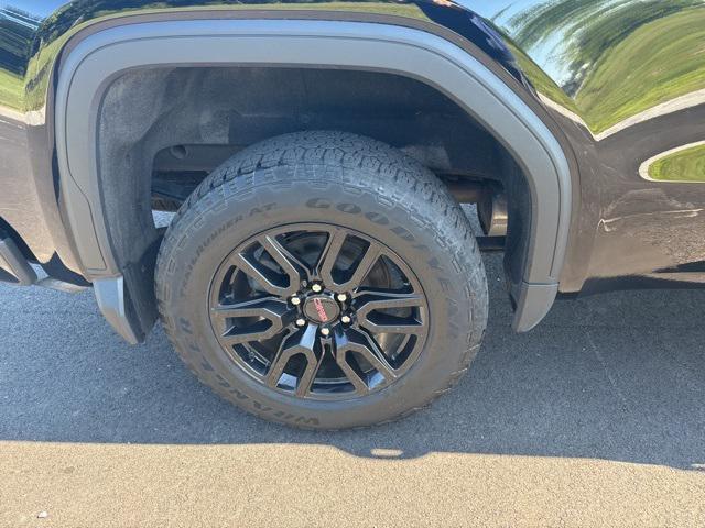 used 2022 GMC Sierra 1500 car, priced at $32,591