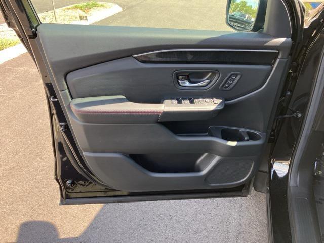 used 2025 Honda Pilot car, priced at $48,591