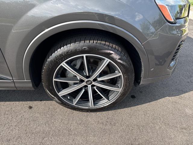 used 2025 Audi Q7 car, priced at $46,999