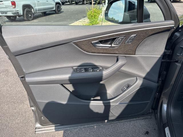 used 2025 Audi Q7 car, priced at $46,999